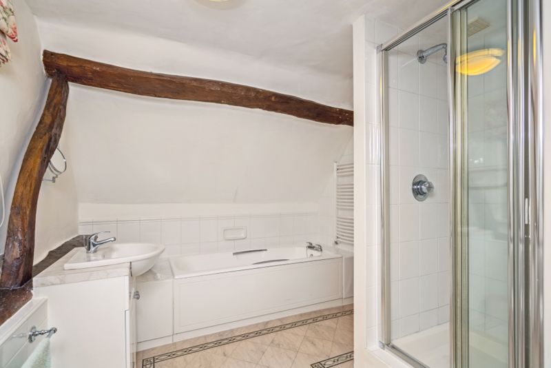 Photo 16- click for photo gallery